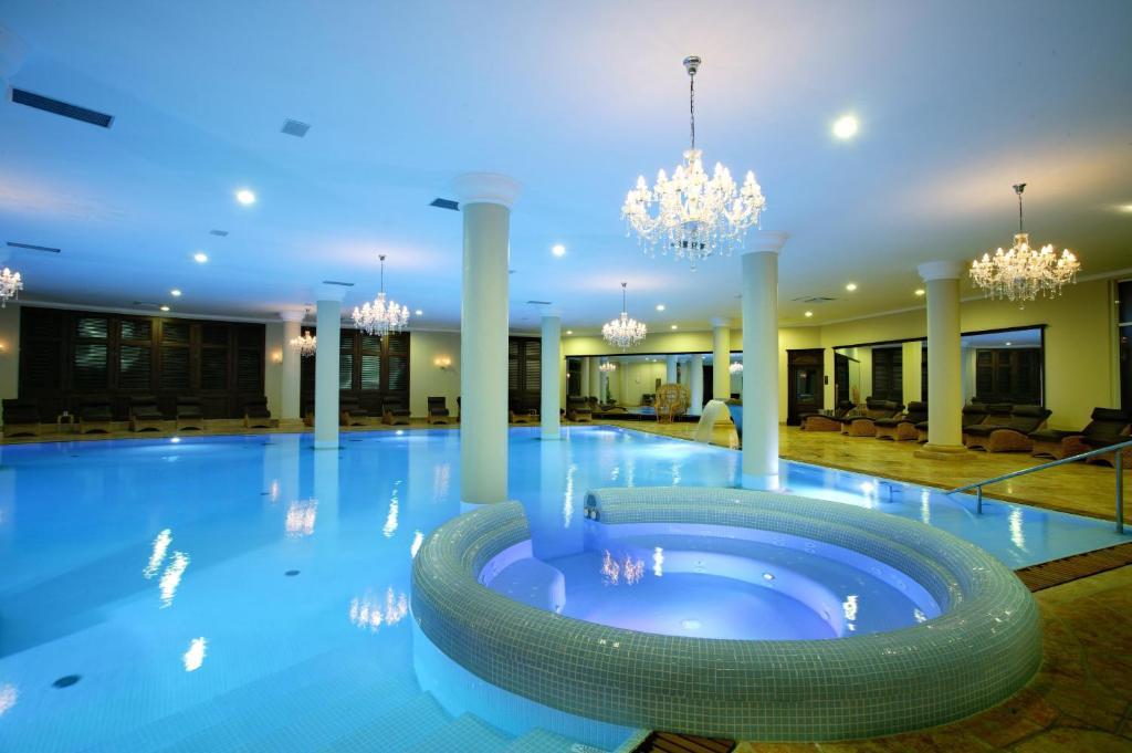 Arena Regia Hotel & Spa - Marina Regia Residence Неводарі Екстер'єр фото